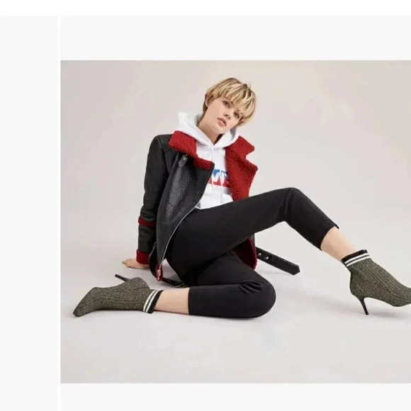 Stuart Weitzman Waverly Gold Black Knit Sock Striped Metallic Booties Size 7.5 - Picture 3 of 14